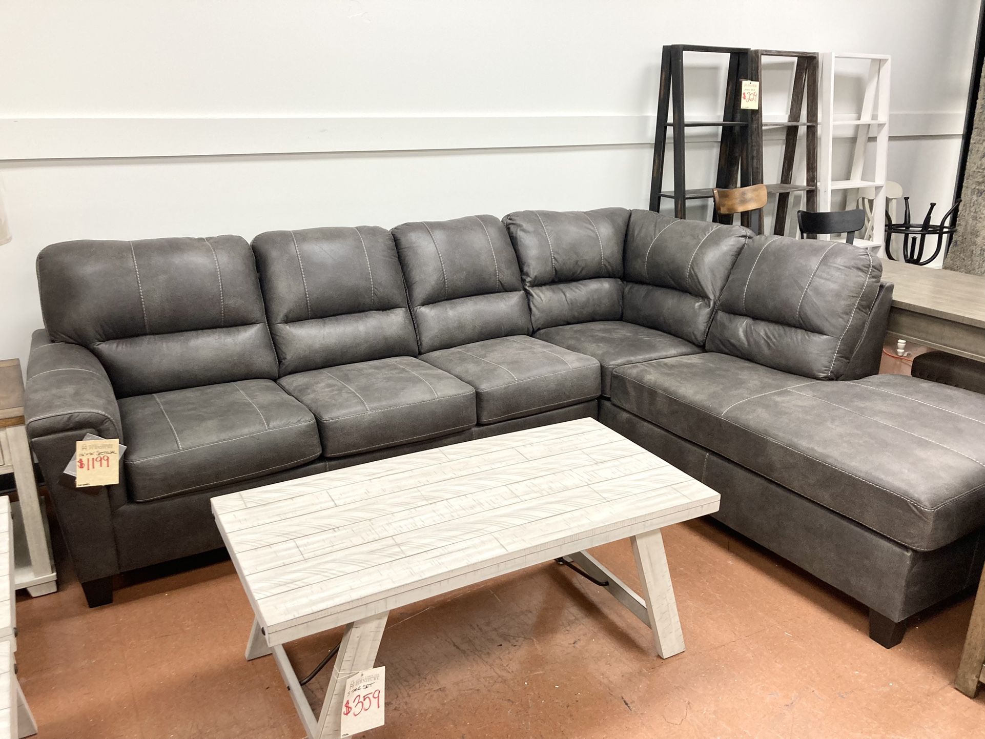 New Sectional 🔥🔥 AVAILABLE NOW