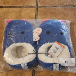 KIDS SQUISHMALLOW SLIPPERS SIZE 4/5