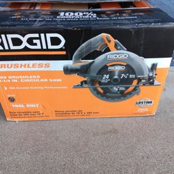 CIRCULAR SAW RIDGID 18V TOOL ONLY 