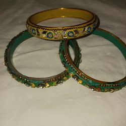 Ladies Mirrored Bracelets.