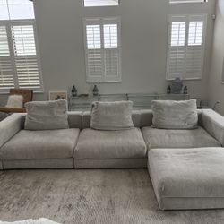 Ananta Sectional