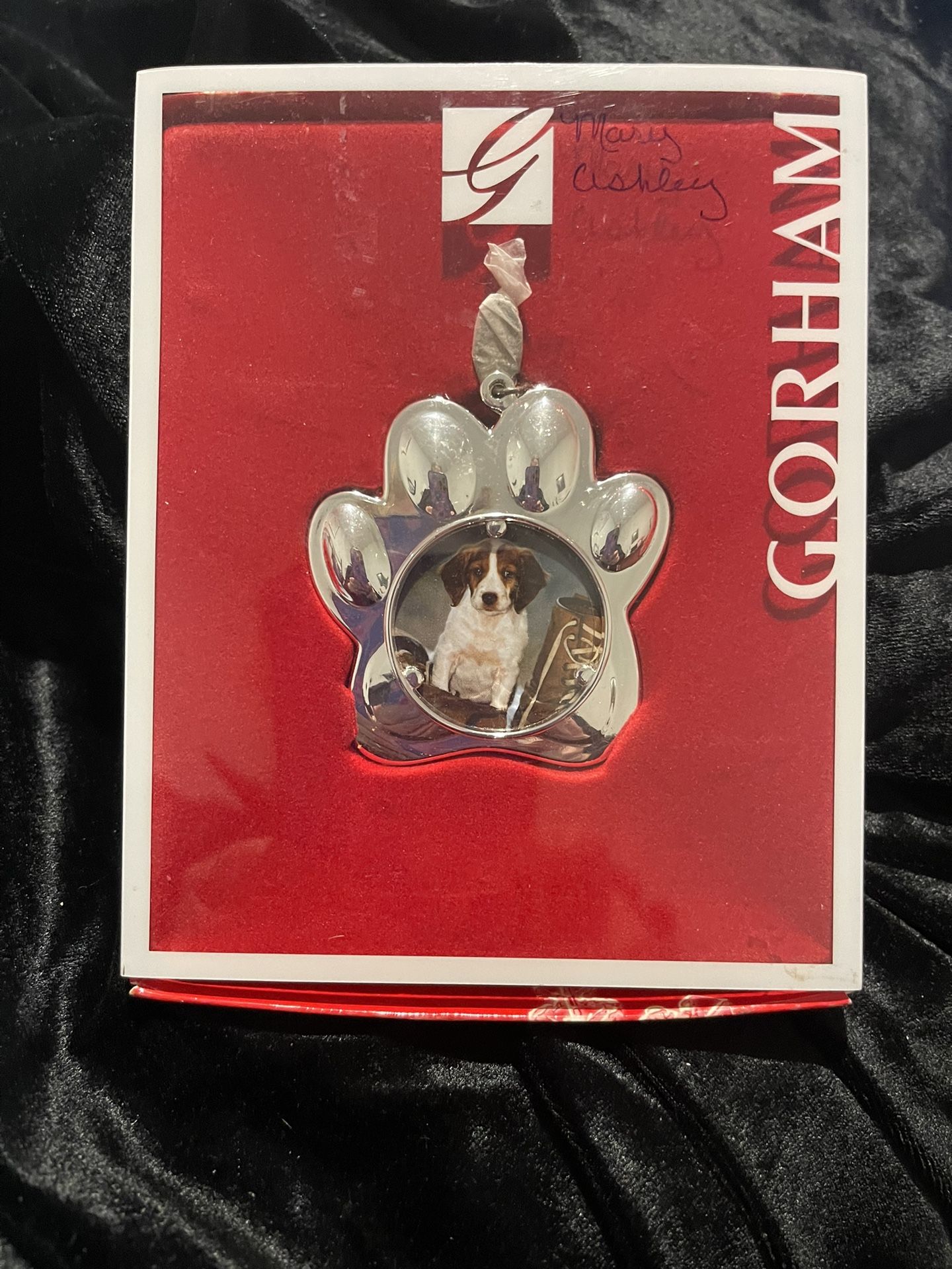 NIB Puppy’s Christmas Photo Hanger Ornament