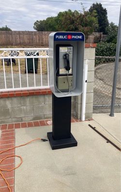 Pay phone