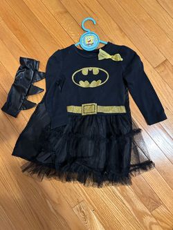 Halloween costume batgirl