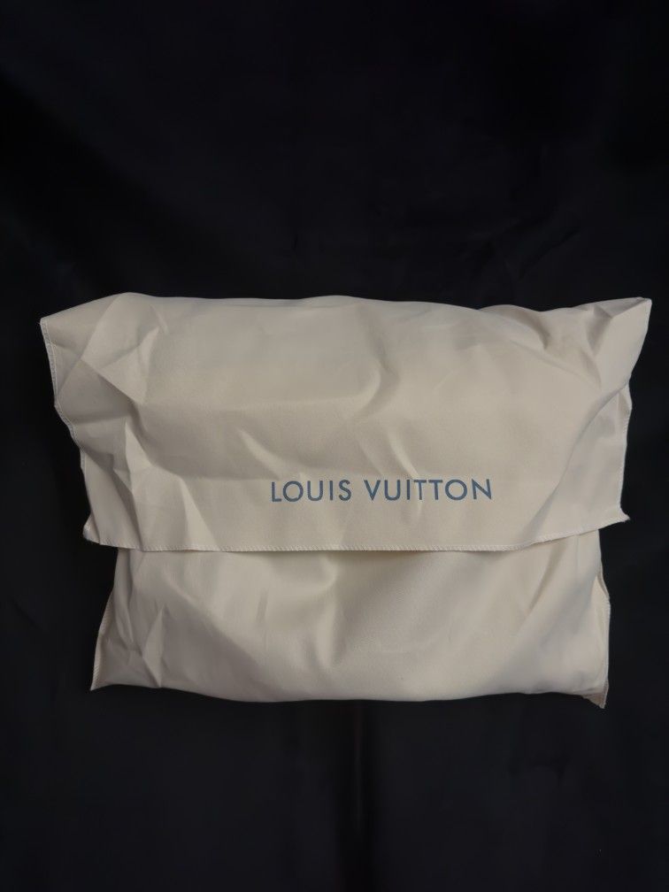 Louis Vuitton Christopher PM