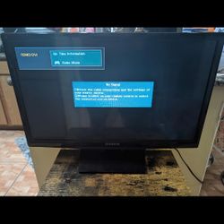 24" Class H4000 LED TV

Tv full functionally. No remote control.

Item pre-owned in good conditions.
Tested. 

Two HDMI connections.

Available for pi