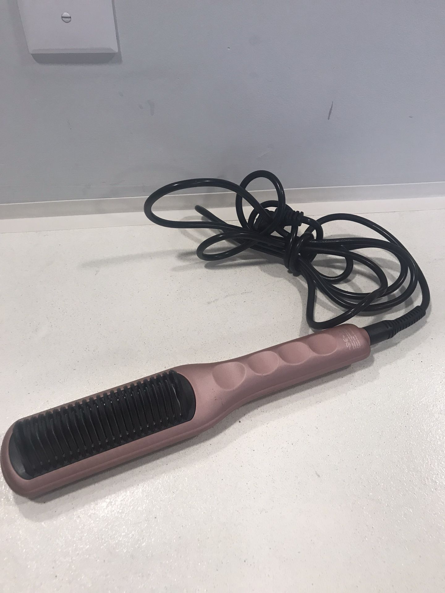 Ceramic Heat Brush In Rose Gold By Beyond The Beauty