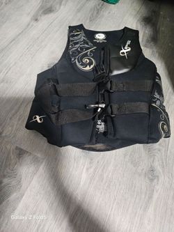XPS Premium Neoprene Women's Type III Medium Size Life Vest PFD Ski Jacket Gray Swirl Asking $50obo