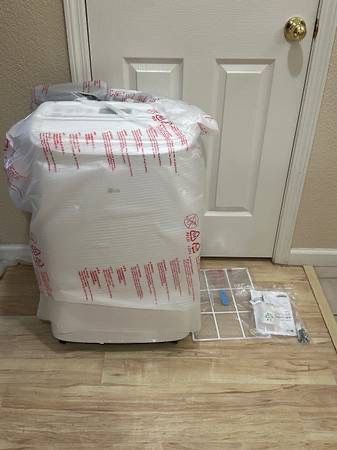 Brand New LG 10000 BTU Portable Air Conditioner AC Unit Dual Inverter