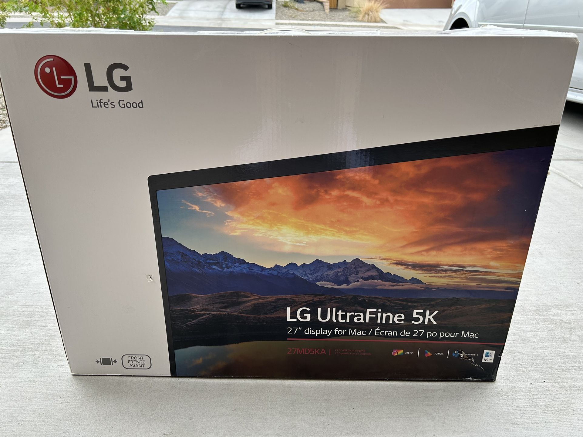 LG Monitor for Apple Mac - Model 27MD5KA - New Open Box