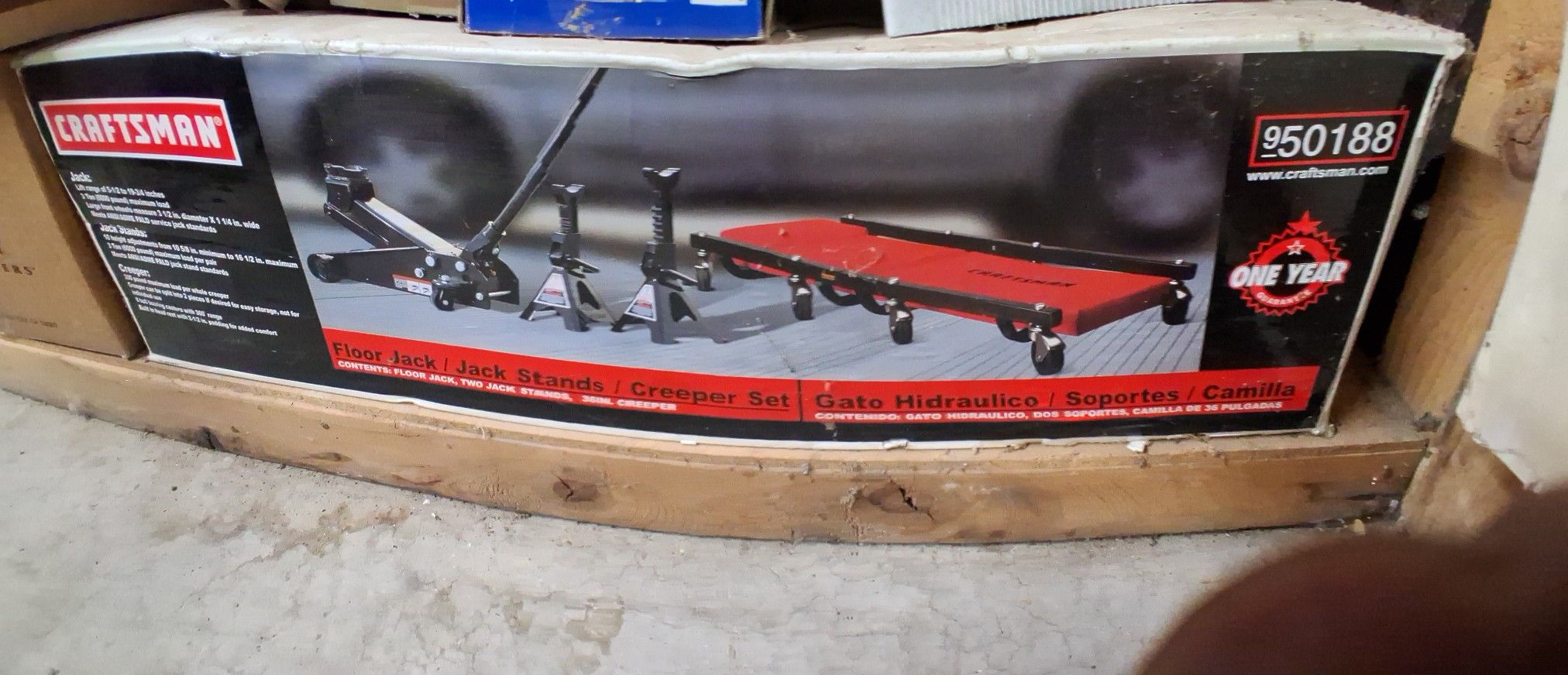 Craftsman 3 Piece, Floor Jack, Jack Stands, And Creeper