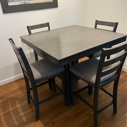 Dining room table