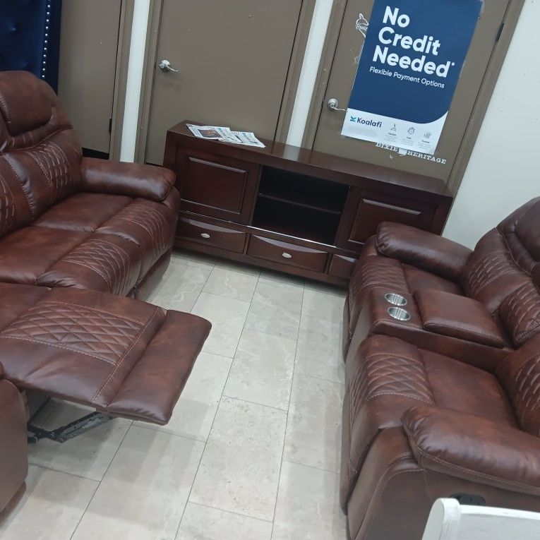 *Living Room Special*---Santiago Mature Brown Leather Reclining 3 Piece Sets---Delivery And Easy Financing Available❤️
