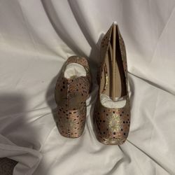 NEW Katy Perry Chunky Pumps 