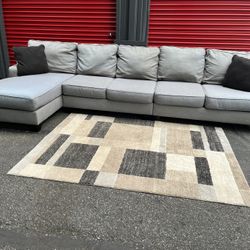Sectional Couch!! Delivery Available 🚚!! Dimensions: 146” Length x 35” Height x 38” Depth ( 66” Depth Longer Section)