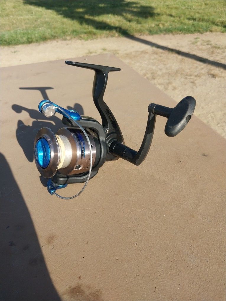 Zebco Fishing Reel Size 3000