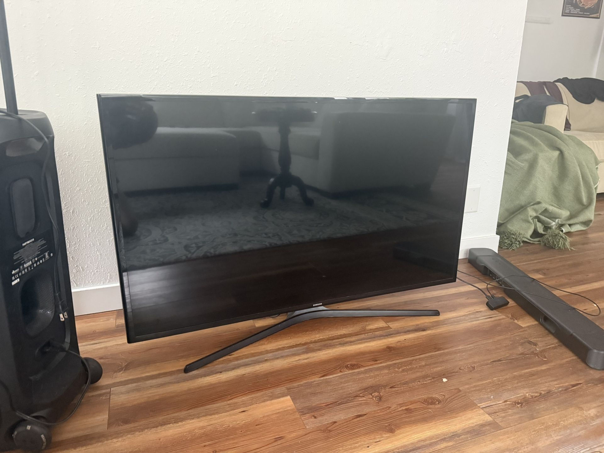 48” Samsung TV