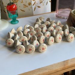 Vintage Shabby Chic Country Heart Ceramic/Porcelain? Cabinet Knobs-Super Cute