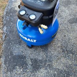 KOBALT 6 GAL AIR COMPRESSOR. 