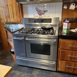 Kenmore elite fridge and range