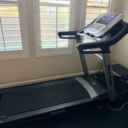 Nordic track Treadmill 