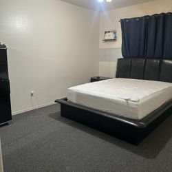 Three Piece Bedroom Set 