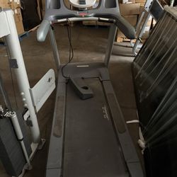 PRECOR TRM 885 TREADMILL