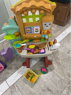 Todfler kitchen pkay and early learning alphabet cube/ selling as is