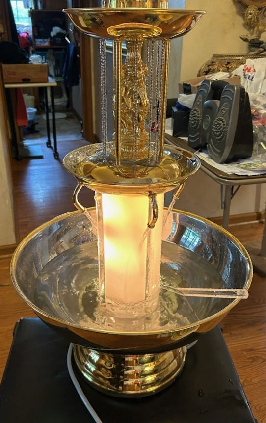 Champagne / Punch Fountain (Pontrelli Fountains)
