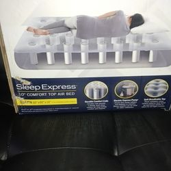 NAUTICA QUEEN SIZE AIR MATTRESS 