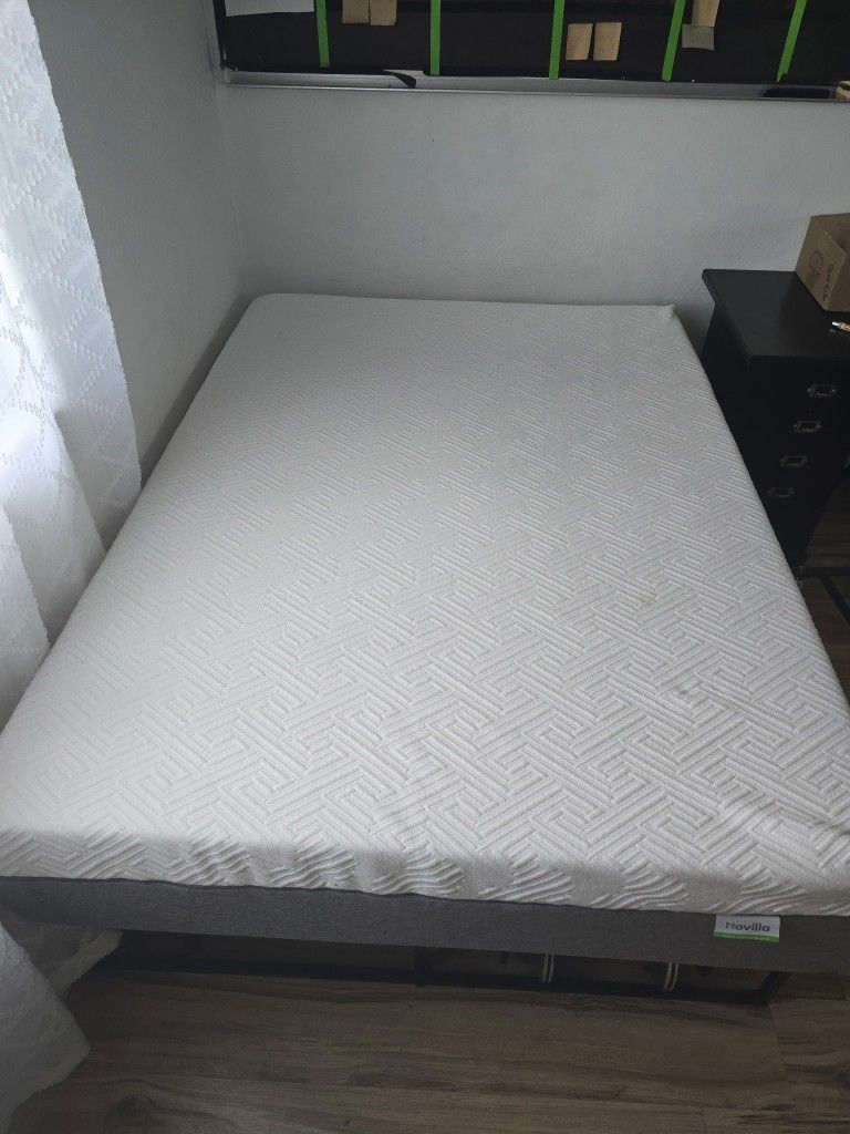 Full Size Bed with Frame
