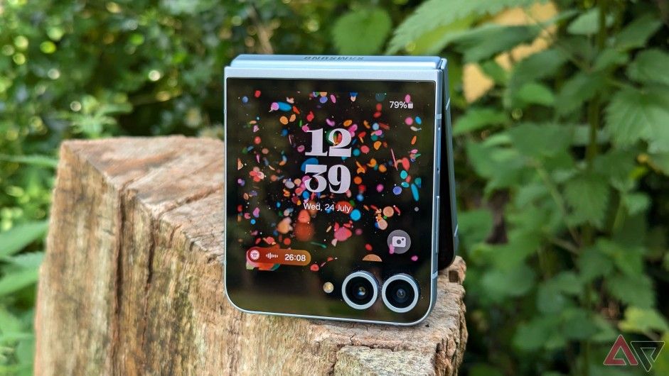 Samsung Galaxy Flip 6 X