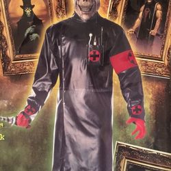 Dr. Illheart costume