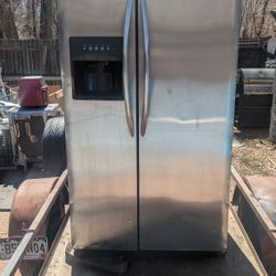 Frigidaire Side By Side Stainless Refrigerator 