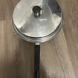 Cookware With Lid