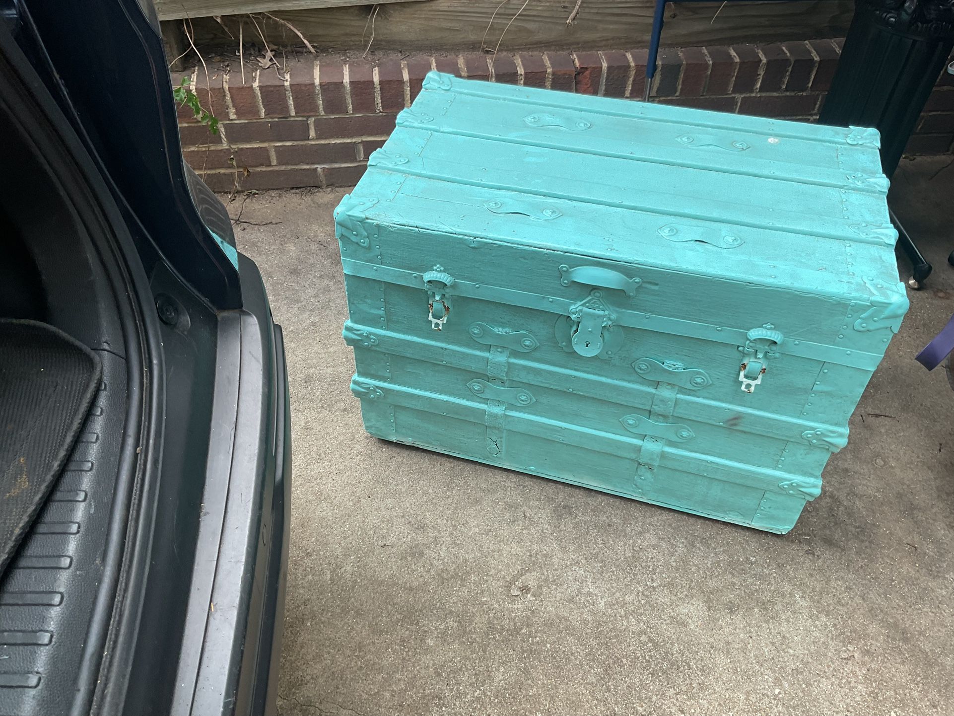 A Very Good Old Trunk Paint In Blue (30” Long X 20” High X 18” Wide) Just Needs A Little Fixing Up