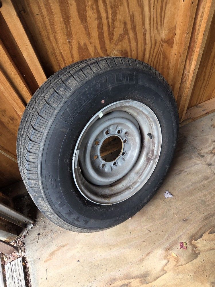 Ford 8 Lug Rims with Tires 16 In.Set Of 4