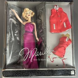 New  Marilyn Monroe - How To Marry A Millionaire - Mattel Collector Edition-2001 Has some imperfections  Shown in pictures  The skin on the face is a 