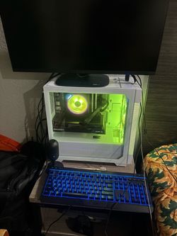Gaming pc and monitor