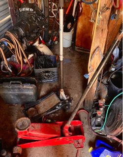 Red Floor Jack Heavy Duty