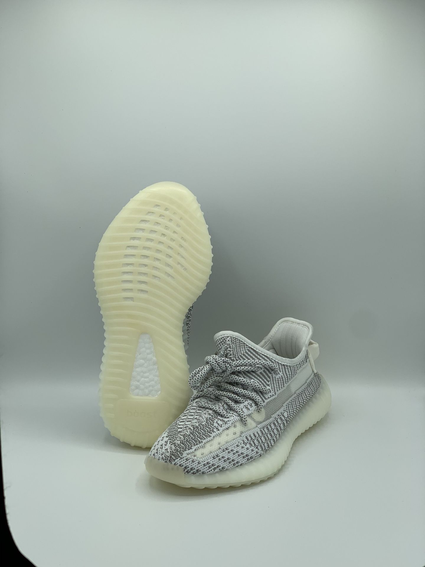 Adidas Yeezy 350 v2 Static (Non-Reflective) DS Size 5
