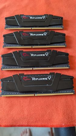 G.SKILL Ripjaws V 16GB DDR4-3200 RAM – 4x4GB