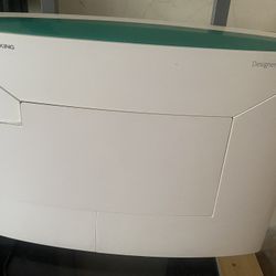 Husqvarna  Jade 35 Sewing Machine 