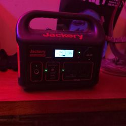 Jackery Explorer 300 Portable Power Station