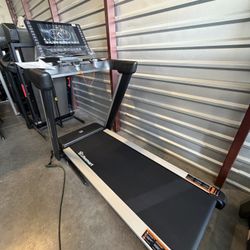 TM4800 Lifesmart Treadmill 