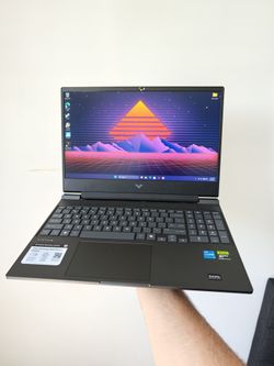Gaming laptop HP Victus 15 2025 RTX 4050
