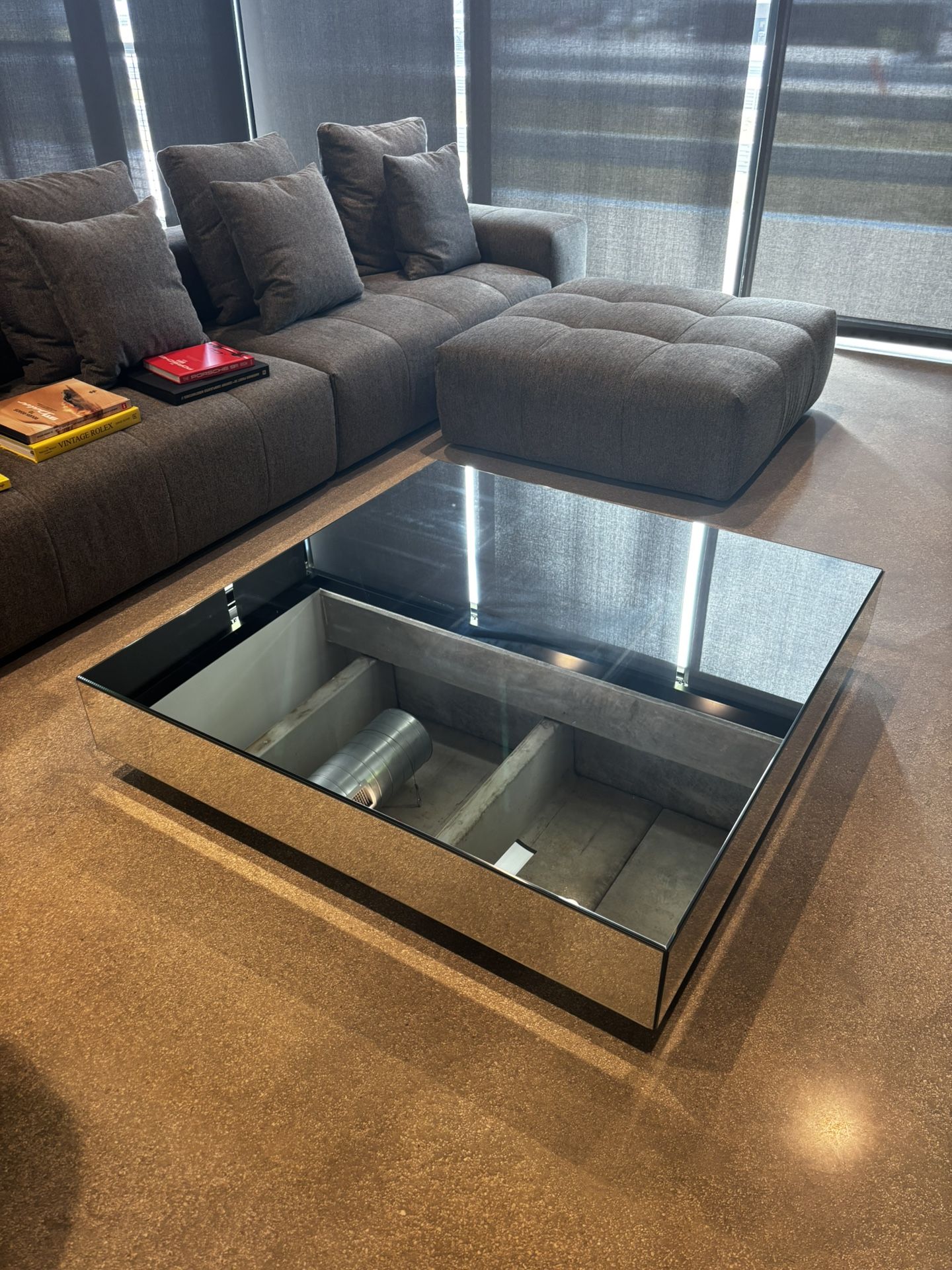 Pandia Coffee Table (artefacto)