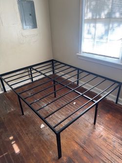 Heavy duty Bed frame Queen