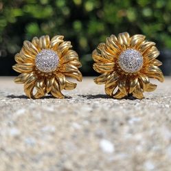 18K Gold Diamond Vintage Sunflower Earrings (Retails for $7500)