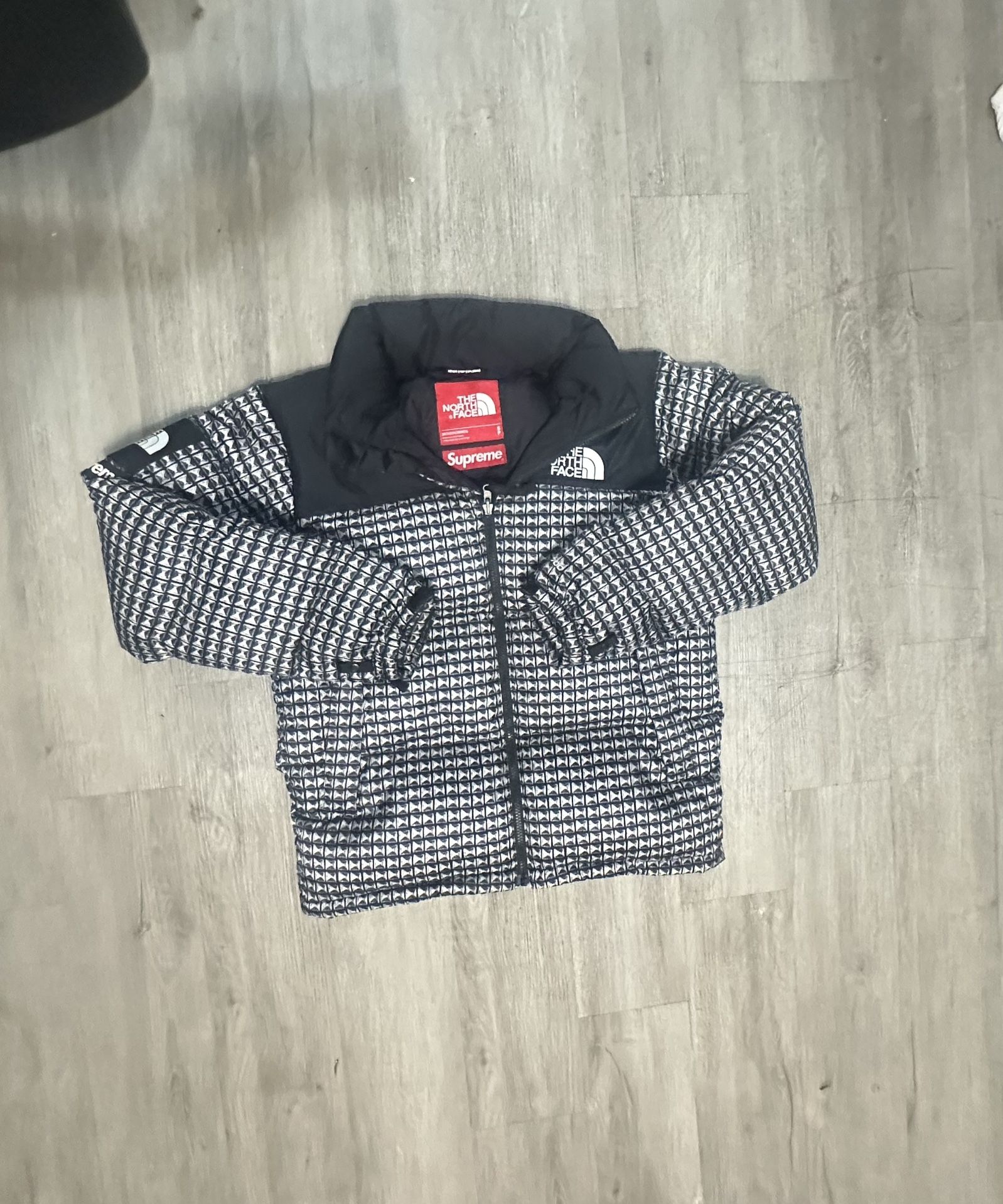 Supreme X North Face Studded Nuptse Jacket Size Small